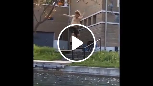 Wait For It - Video & GIFs | fish, funny, amazing, skateboard