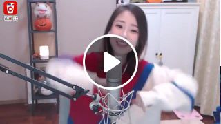 Chinese girl sings about the things she eats
