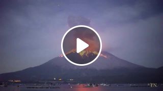 Explosion at sakurajima in japan
