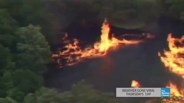 Firenado on Kentucky Lake Brimming with Bourbon - Video & GIFs | bourbon,deep purple,smoke on the water,lake,burning,tornado,firenado,nature travel