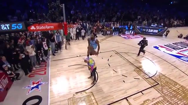 Derrick Jones Jr. Off the backboard over somebody through the legs and throws it down with the left hand. Dunk contest, Nba Highlights, Nba, Basketball, Derrick Jones Jr, Derrick Jones Jr Dunk, Dunks, Best Dunks, Dunk Contest, At And T Slam Dunk Contest, Sports