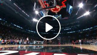 Zach LaVine off the floor one handed 360 dunk