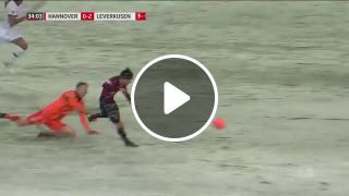 Ridiculous moment between Bayer Leverkusen and Hannover 96