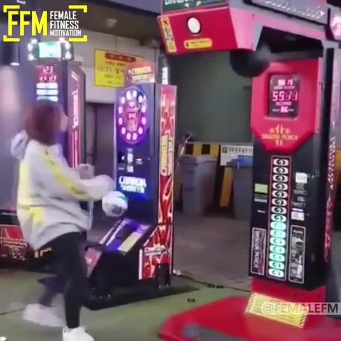 Do not Mess With KungFu Girls Best Female Martial Arts, Great Female Athlete, Fitness Woman, Female Motivation, Workout Girls, Female Martial Arts, Kungfu Girls, Karate Girls, Martial Arts Edition, Sports