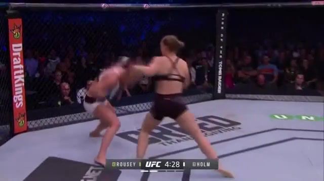 Holly holm vs ronda rousey striking vs grappling, kicking, kickboxing, boxing, technique, ufc, mma, ronda rousey, holly holm, sports.