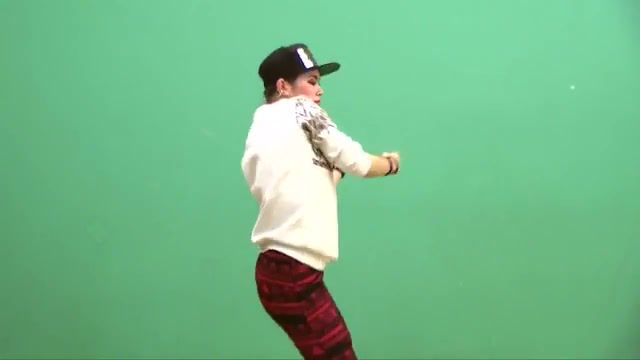 Shake it - Video & GIFs | dance,hiphop,breakin,b boy,poppin',fairies,kenzo,sori,vision,factory,kawaii,campbell,lockers,tutorial,euro,battle,japanese,street,ako,booty b,music