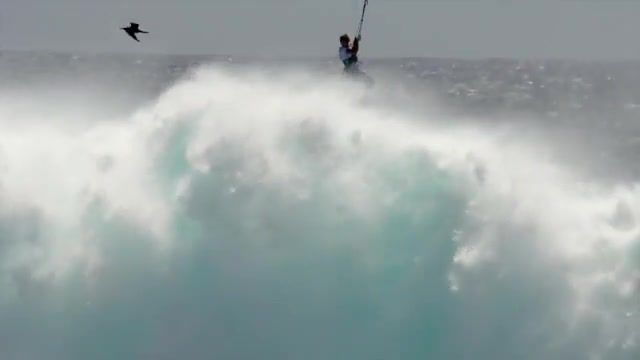 Keahi Cloud Break Clip Kite Surfing, Fail, Wipeout, Von Paros, Kitesurfing, Fiji, Cloud Break, Keahi De Aboitiz, Sports