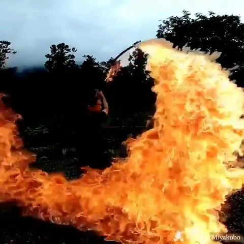 A Mysterious Flame - Video & GIFs | kiwamumiyakubo,flame sword,katana,for honor,sekiro shadows die twice,ghosts of tsushima,twitter,samurai,sports