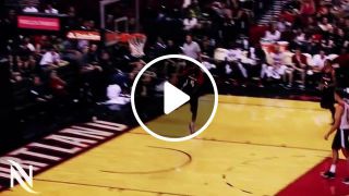 Will barton closes fan fest with a big dunk