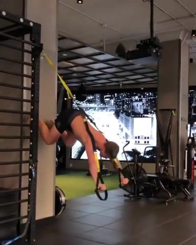 Strict Superman - Video & GIFs | workout,trx,gym,trainer,personal,club,fit,fitness,fitradar,sports