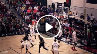 Zach Lavine Soars to the Sky for the Dunk