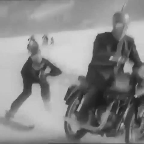 Winter chase, ski, bike, cars, race, ditch, contest, tow, elusive avengers, chase, frenkel, vladimir zelentsov, winter, all skiers finished at the same time, winter sports, daredevil, madness, speed, sports.