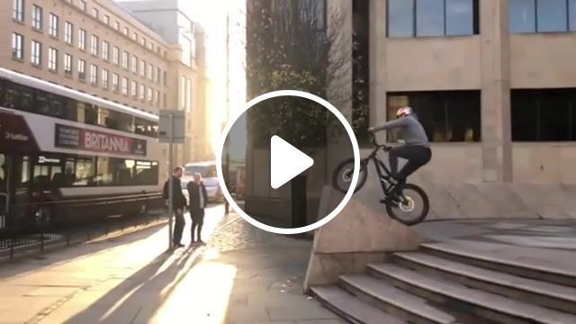 Macaskill takes to the streets, crank, brothers, crankbrothers, bros, stamp, pedals, danny mac, danny, macaskill, danny macaskill, flat pedals, tricks, trials, edinburgh, scotland, cykl, sports. #0