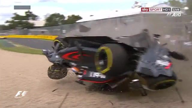 Alonso mad crash, Formula 1, Gutierrez, Alonso, Gran Prix, Car Crash, F1 Melbourne, Sports
