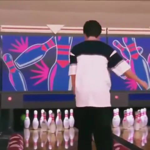 Strike - Video & GIFs | malcolm in the middle,malcolm,bowling,strike,sadness,blonde redhead for the damaged coda,sports