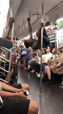 The commuter workout aholism 135, extreme sports, sports, pole dance, workout, wtf, nyc, new york, work out, craziness, crazy, everyday life, underground, metro, transport, commuter, public transport, 135, alan walker, like a boss.