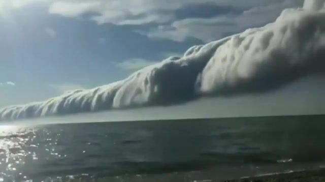 Cloud formation called The Morning Glory at The Gulf of Carpentaria, Gulf Of Carpentaria, Cloud, Sea, Australia, Nature, Clouds, Omg, Wtf, Wow, Nature Travel
