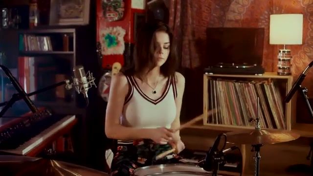 Elise Trouw Drum, Live Looping, Foo Fighters, Elise Trouw, Bobby Caldwell, What You Wont Do For Love, Taylor T5z, Korg Sv 1, Everlong, Foo Fighters Cover, Live Loop, Universal Audio, Pearl Drums, Fender Mustang B, Ableton Live Looping, Neumann M147, Empirical Labs, Qsc Touchmix 30 Pro, Drum Solo, Foo Fighters Everlong, Female Drummer, Music