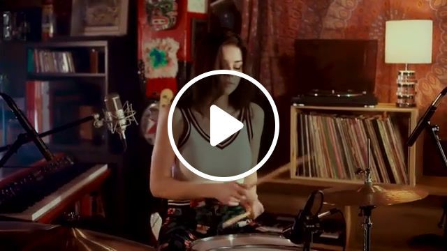 Elise trouw drum, live looping, foo fighters, elise trouw, bobby caldwell, what you wont do for love, taylor t5z, korg sv 1, everlong, foo fighters cover, live loop, universal audio, pearl drums, fender mustang b, ableton live looping, neumann m147, empirical labs, qsc touchmix 30 pro, drum solo, foo fighters everlong, female drummer, music. #0