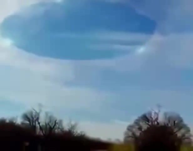 Does a ufo somehow cut clouds, unusual, clouds, ufo, nature travel.