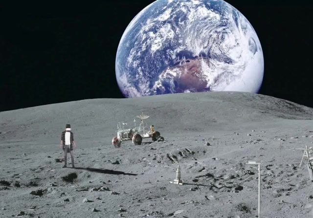 VR on the moon