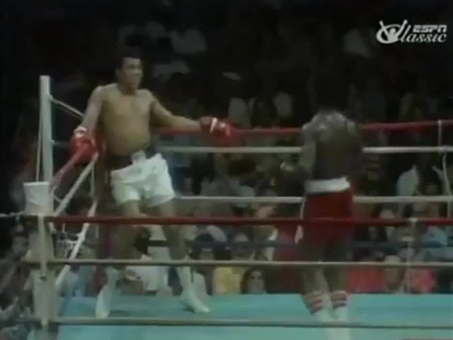 Can not touch this, cant touch this, boxing, reflex, head movement, muhammad ali.