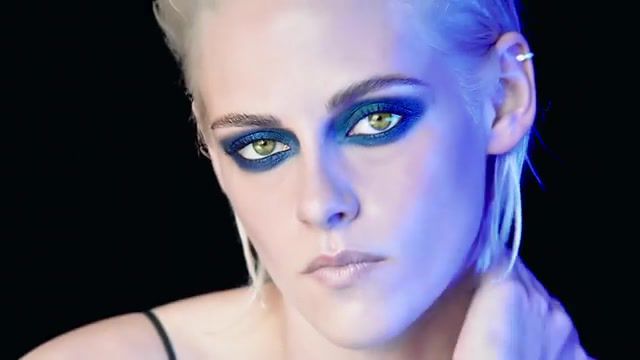 Everything is blue, everything is blue, beauty, fashion, blue velvet, kristen stewart, style, collection, look, colour, color, makeup, chanel, powder, cream, ombre premiere, fashion beauty.