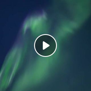 Aurora borealis lights lofoten islands