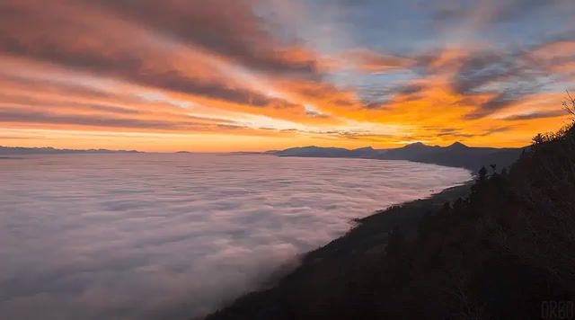 Sunset over a sea of fog in Switzerland, Eleprimer, Music, Orbo, Loop, Cinemagraphs, Cinemagraph, Nature, Live Pictures