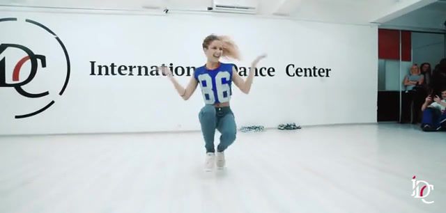 Vog ue cl would Alena Dvoychenkova International Danse Center, Dance, Russian, Alena Dvoichenkova, Cute Girl Dancing, Cute Girl