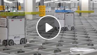 Robots In Ocado Automated Warehouse by Tech Insider, 0509
