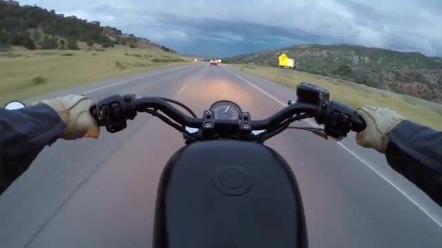 Riding Into the Storm on My Iron 883 8. 4. 14 Right Thing Motos