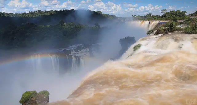 On the edge of Iguazu Falls, Eleprimer, Music, Cool, Freeze, Waterfall, Water, Fall, Cinemagraphs, Cinemagraph, Nature, Live Pictures