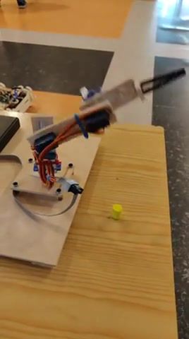 Robot rave - Video & GIFs | crab,rave,robot,manipulator,arm,engineer,study,funny,meme,top,dance,viral,science technology