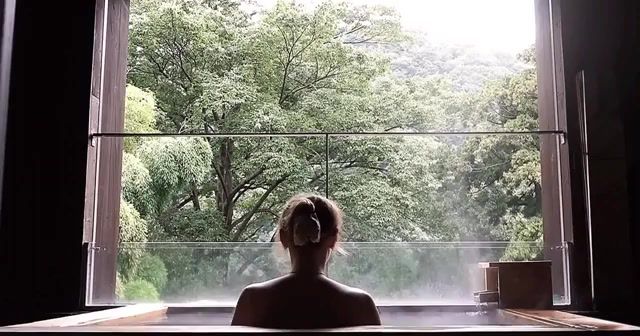 Bathing with a view in hakone, japan, japan, pool, nature, cinemagraph, cinemagraphs, green, eleprimer, orbo, live pictures.