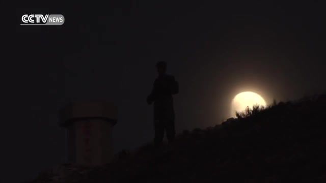 Moon over Chinese border guard tower, Celestial Empire, Made In China, Poolside Harvest Moon, Moon Over Chinese Border Guard Tower, Moonlit Night, Guard, Time Lapse, Festival, Mid Autumn, Moon, Politics, Breaking, Cctv, News, Cctvnews, Nature Travel