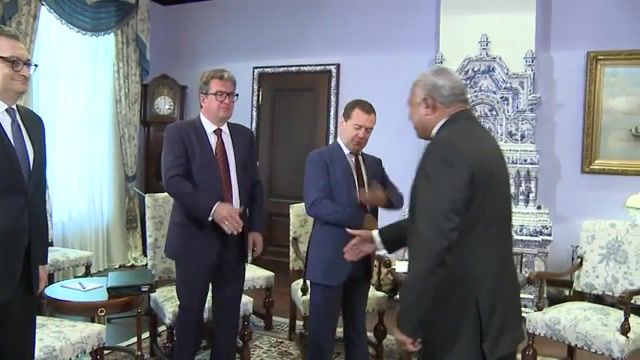 Fijian prime minister voreqe bainimarama meets russian prime minister, fiji, minister, fiji government.