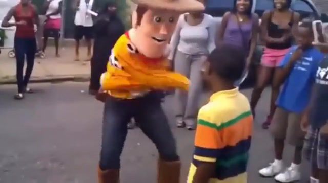 Woody killin it, dance.