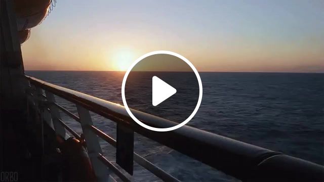 Sunset Aboard. Sad. Fly. Aboard. Sea. Sun. Sunset. Dream. Free. Trip. Eleprimer. Music. Join. Gif. Loop. Cinemagraphs. Cinemagraph. Orbo. Live Pictures. #1