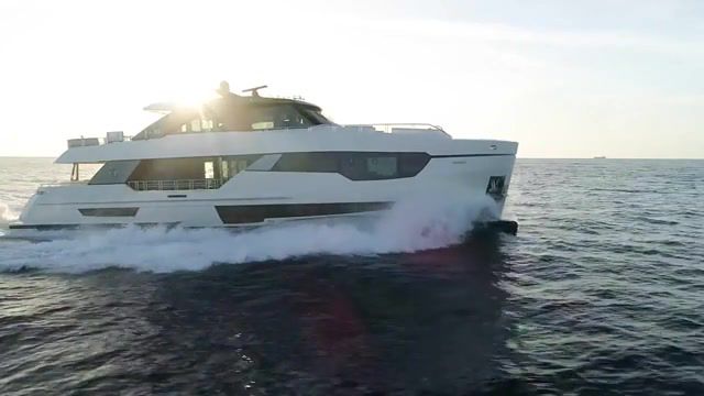 Ocean Alexander 90R - Video & GIFs | yacht review,overview,tips,tricks,ocean alexander,luxury yacht,motor yacht,motor boat,boat show,ocean alexander 90r,yacht for sale,super yacht,miami yacht show,miami boat show,ocean alexander 100 skylounge,yacht tour,power and innovation,revolutionary yacht,the world's oceans,nature travel