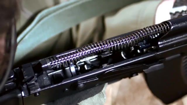 Inside the AK 74, Vickers Tactical, Lav, Larry Vickers, Us Army, Delta Force, Range, Ak 74, Ak, Ak 47, Kalashnikov, Awesome, Cool, Military, Science, Guns, Weapons, See Through, Science Technology