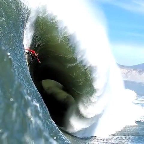 Kai Lenny at Mavericks, Extreme Sport, Extreme, Giant Waves, Slide, Sport, Surfing, On The Wave, Loops, Loop, Perfect Loop, Slow Mo, Slow Motion, The World's Oceans, Beatamines In Motion, Kai Lenny, Kai Lenny At Mavericks, Live Pictures