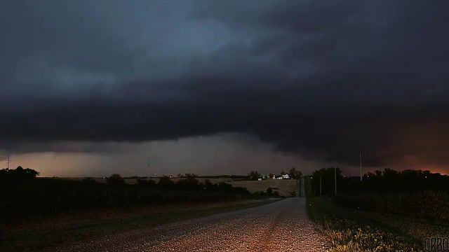 Storm clouds roll in, weather, loop, night, light, rain, cinemagraph, cinemagraphs, orbo, eleprimer, live pictures.