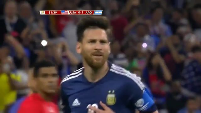 Messi Free Kick Vs USA. Goal. Messi. Lionel Messi. Legend. Legendar. Free Kick. Argentina. Usa. Copa America. Amazing. Long Range. Curve. Long Range Goal. Sniper. Football. Sport. Sports. Beautiful. Beauty.