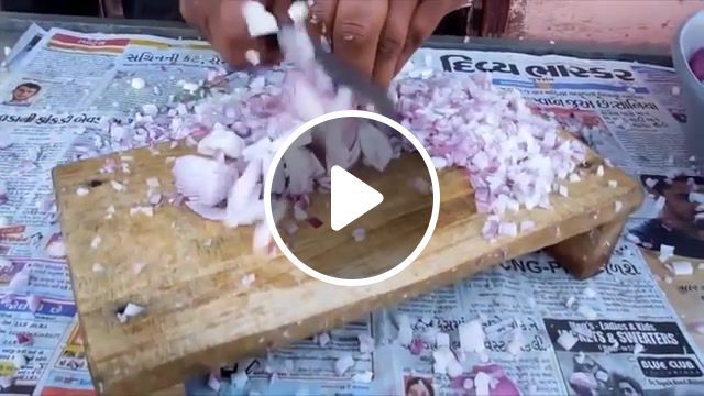 S1000000000, s1000000000, the most faster, funny, humour, indian man cuts onion faster than a blender, guinness world records, cuts, cut, blender, faster, fast, man, india, onion, food kitchen. #0