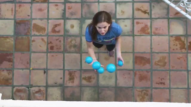 Woman Juggles 5 Balls at Once, Morandi Keep You Safe It's Different Remix, Juggling, Sports