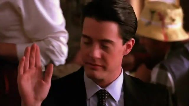 How you're supposed to do it Pt. 2 Uptown Funk ft. Stop Dale Cooper and Payday, Bruno Mars, Uptown Funk, Twin Peaks, Damn Fine Coffee, Dale Cooper, Mashup, Hybrids, Music, Tv Series, Payday2, Stop, Sign