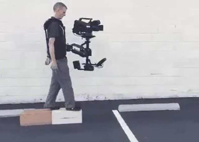Steadicam g70x demonstrated by chris fawcett, science technology.