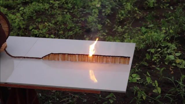 50. 000 Matches, 50 000 Matches Chain Reaction Domino Effect, Matches, Matche, Scooter, Fire, Scooter Fire, Explosion, Caution Do Not Try It In The House, Science Technology