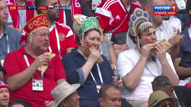 Spain Russia fans with food, Russia, Football, World Championship, Spain, Moskow, Sport, Soccer, Sports